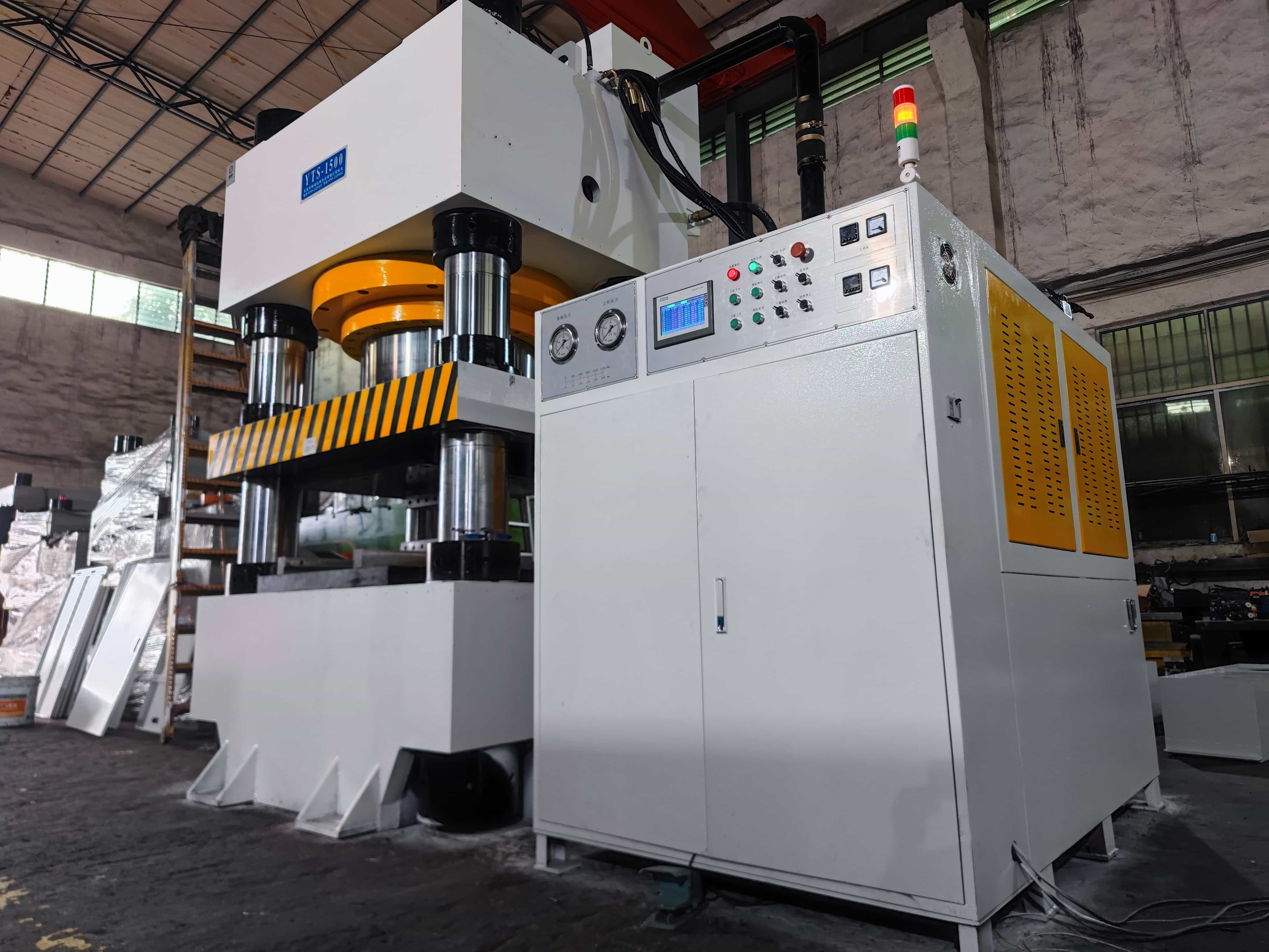 <a href='http://m.nanotech210.com/ytr/442.html' target='_blank'><u>實(shí)驗(yàn)室熱壓機(jī)</u></a>安全操作指南